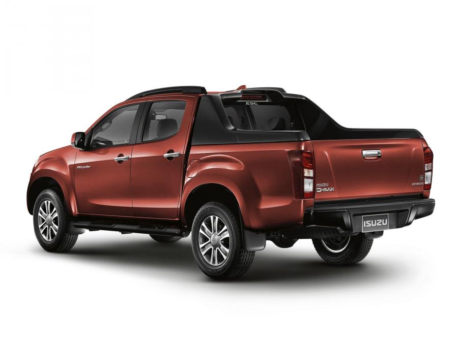 Isuzu D-Max 99th Anniversary Double Cab 2015 года  (фото 2 из 2)